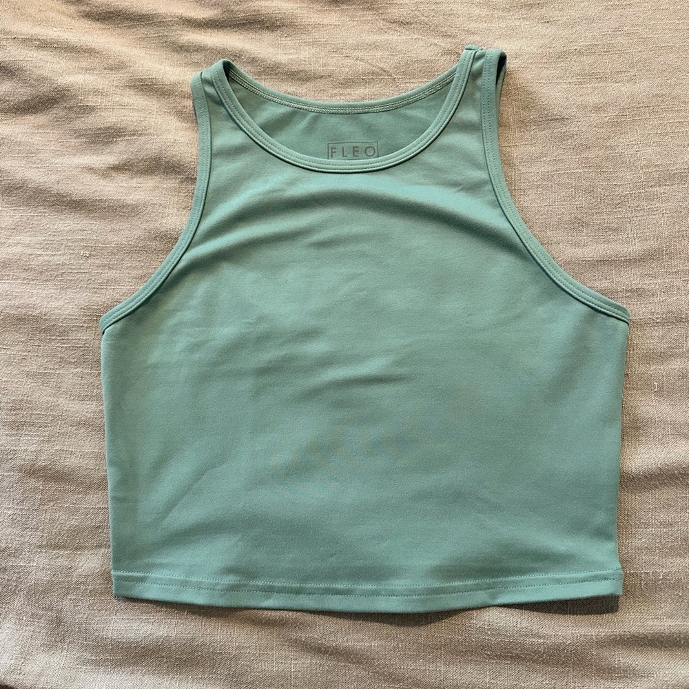 Fleo tempo crop